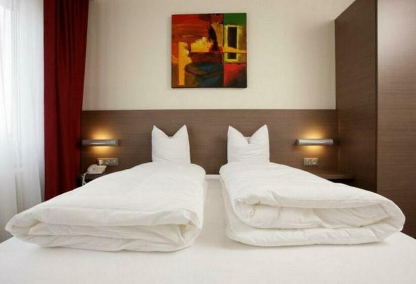 בית מלון כפרי Hôtel Tivoli