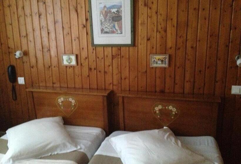 酒店 Hôtel Restaurant Wolf