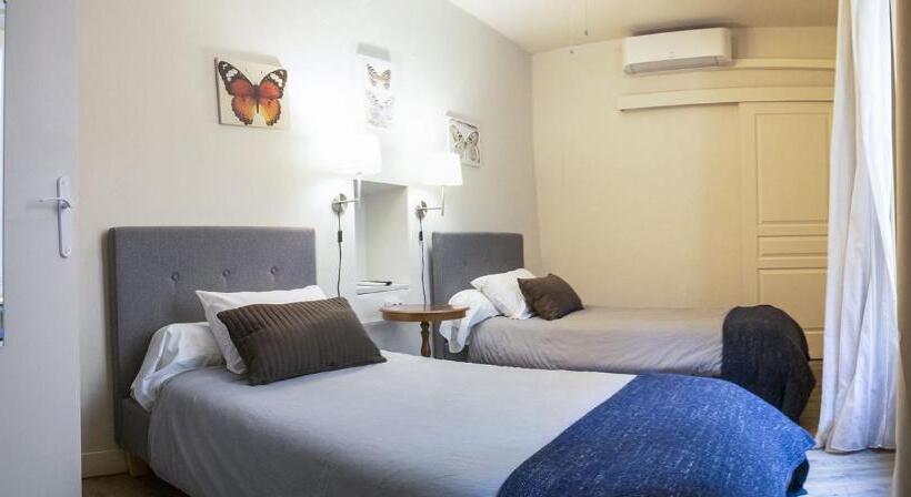 Отель Hôtel Saint Florent