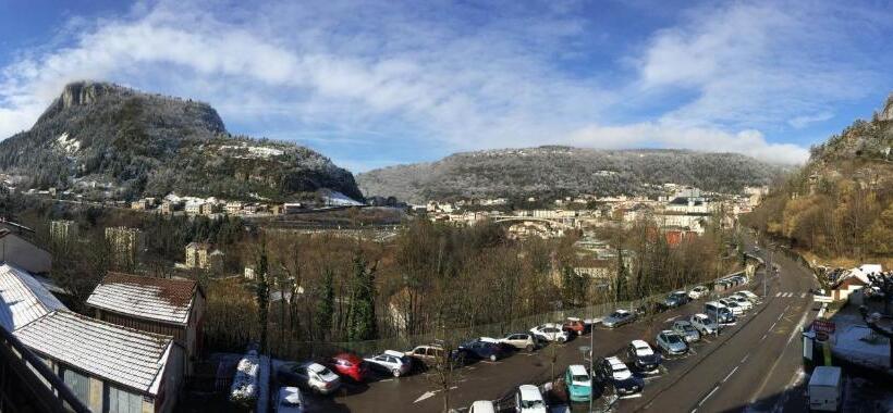 בית מלון כפרי Hôtel Saint Hubert