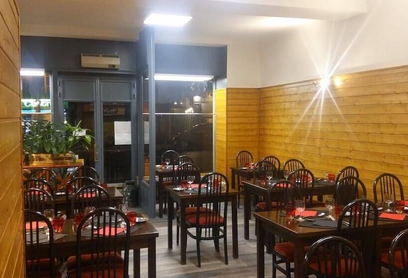 ホテル Hôtel Saint Pierre