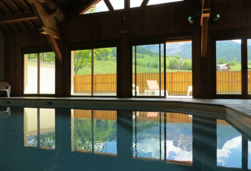 호텔 Hôtel Soleil Des Neiges