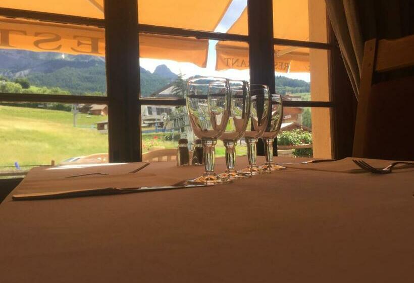 호텔 Hôtel Soleil Des Neiges