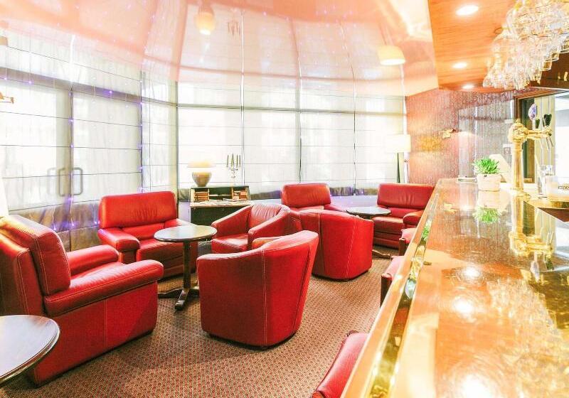 בית מלון כפרי Ibis Alençon