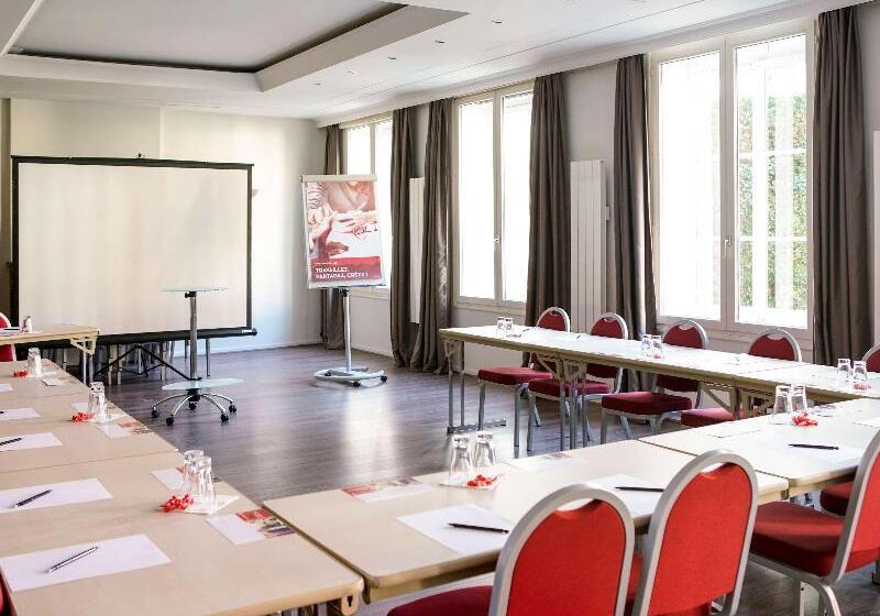 Отель Ibis Douai Centre