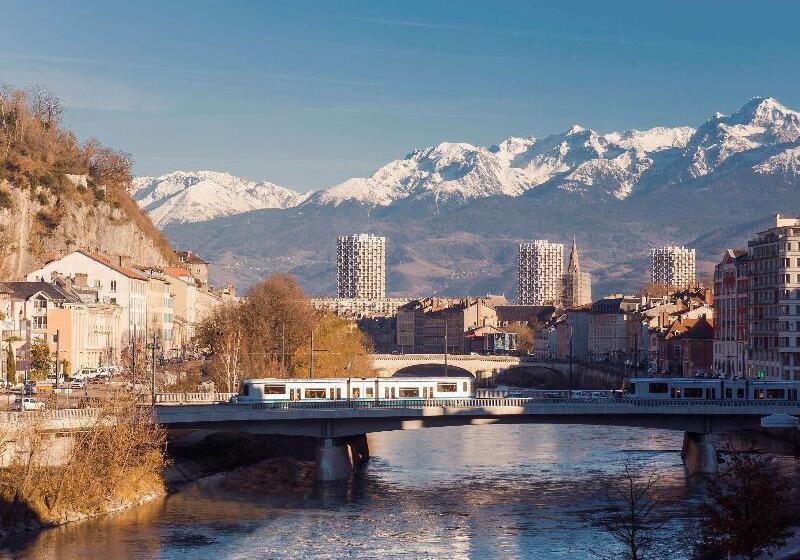 Отель Ibis Grenoble Gare