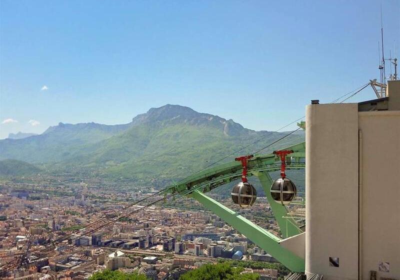 ホテル Ibis Grenoble Gare