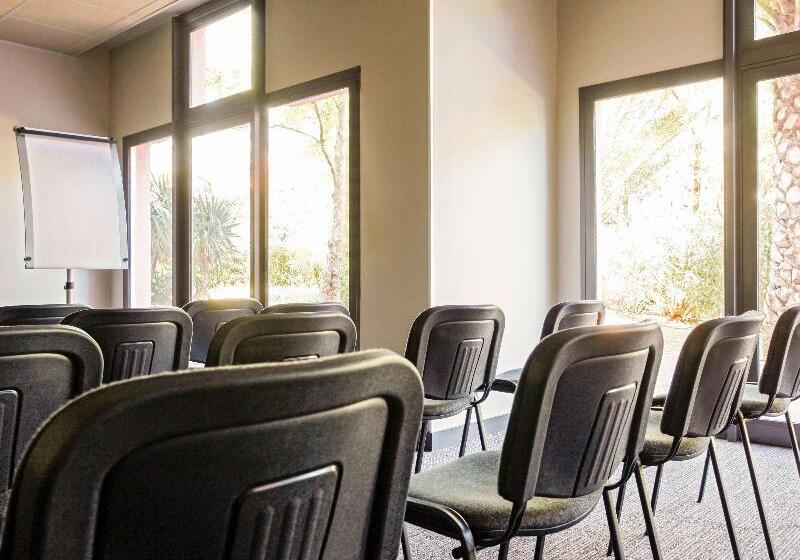 فندق Ibis Hyères Centre