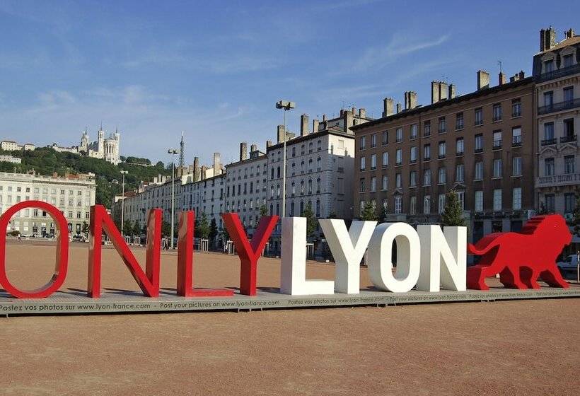 هتل Ibis Lyon Centre