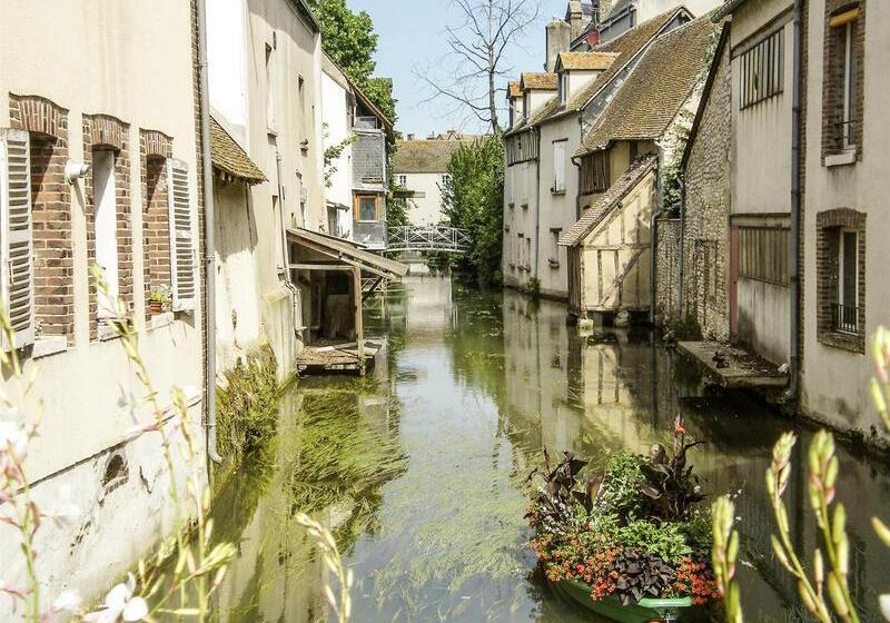 فندق Ibis Montargis