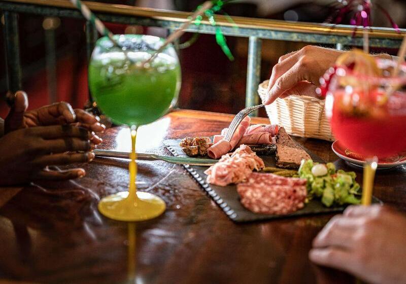 فندق Ibis Montargis