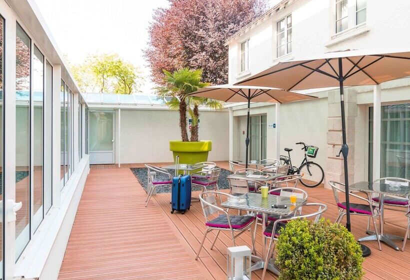 Отель Ibis Styles Saumur Gare Centre
