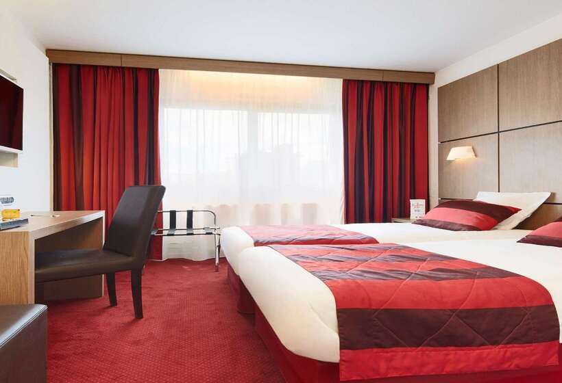 Отель Kyriad Grenoble Centre