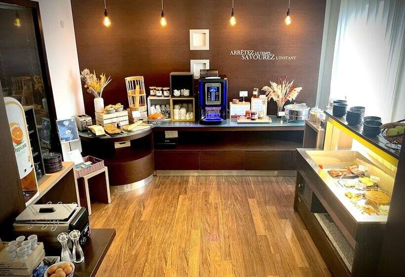 Отель Kyriad Grenoble Centre