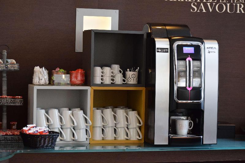 Отель Kyriad Grenoble Centre