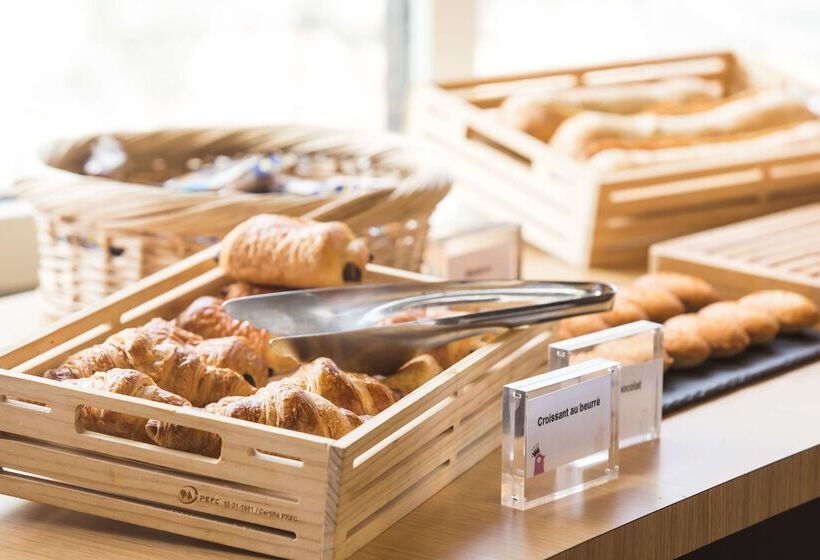 فندق Kyriad Montchanin Le Creusot