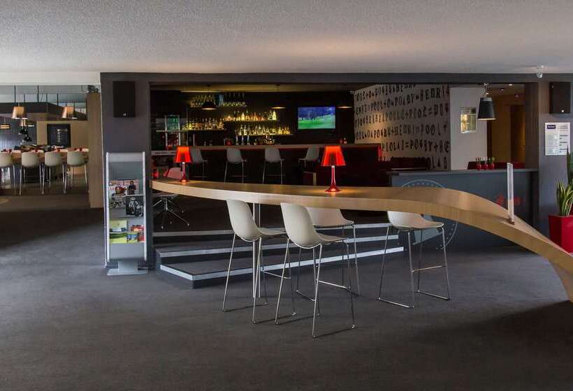 فندق Kyriad Montchanin Le Creusot