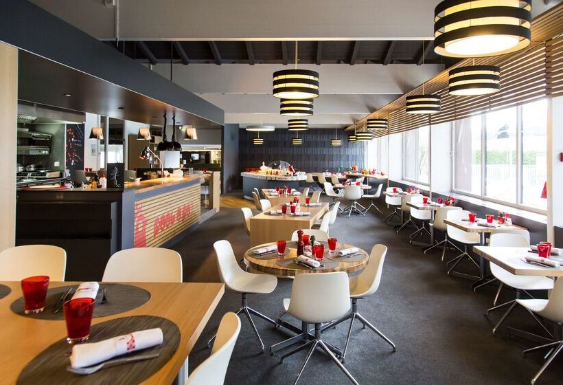 فندق Kyriad Montchanin Le Creusot