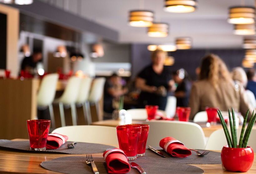 فندق Kyriad Montchanin Le Creusot