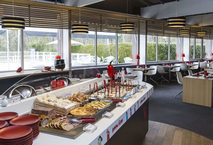 فندق Kyriad Montchanin Le Creusot