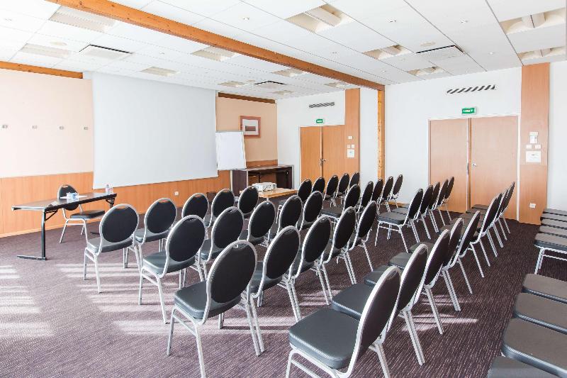 فندق Kyriad Montchanin Le Creusot