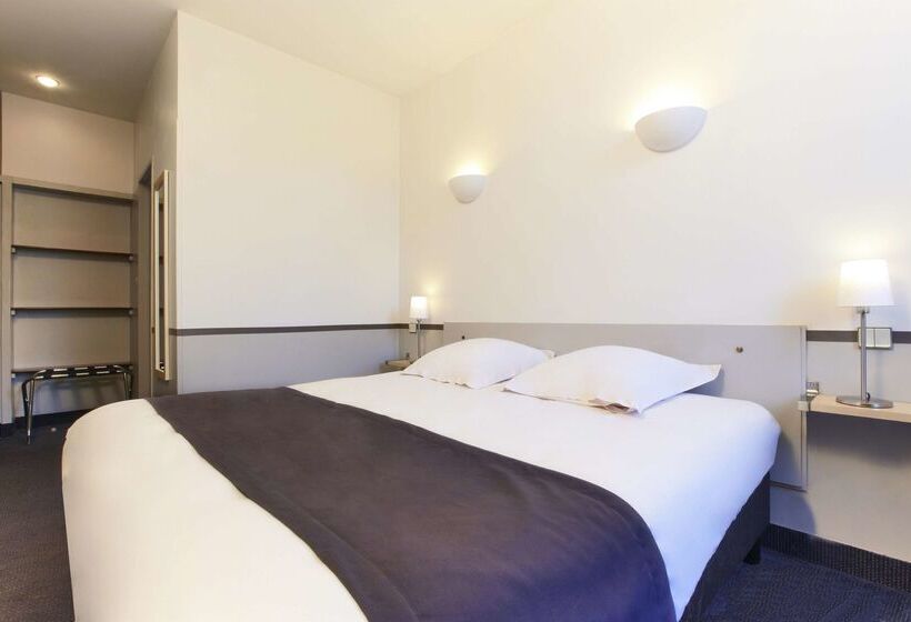 هتل Kyriad Nimes Centre