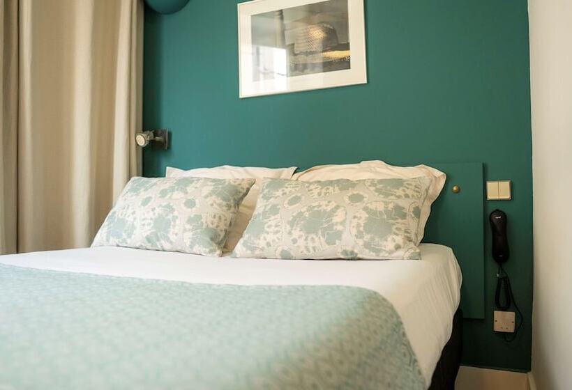 هتل Kyriad Nimes Centre