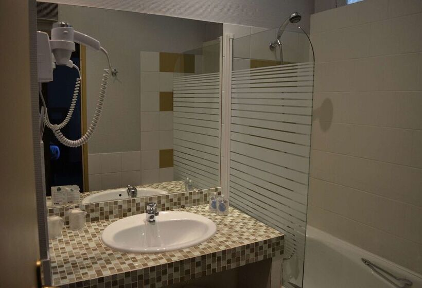 هتل Hôtel Europe And Spa