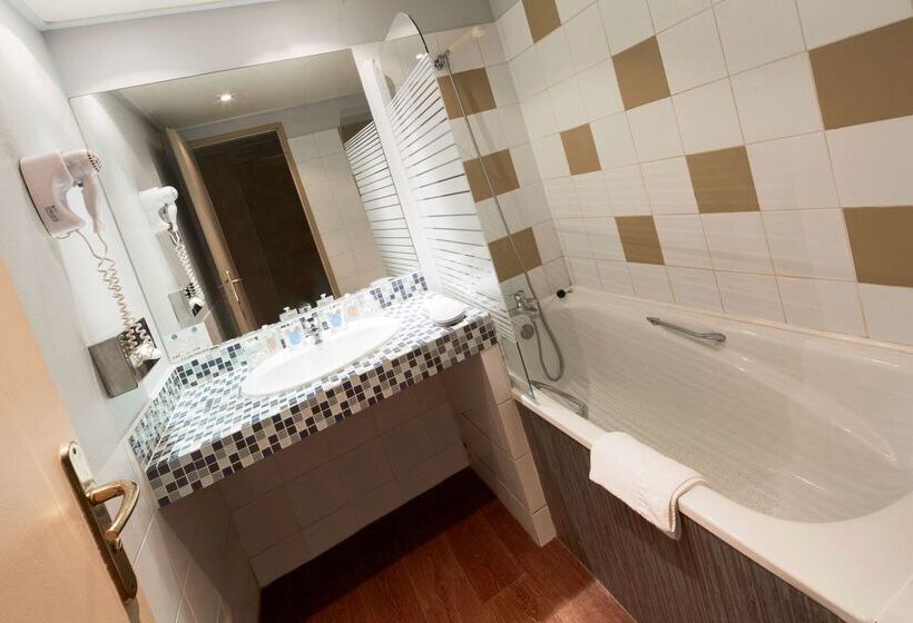 هتل Hôtel Europe And Spa