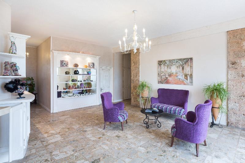 La Bastide De Tourtour Hotel & Spa