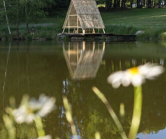 Отель La Chapelle Saint Martin
