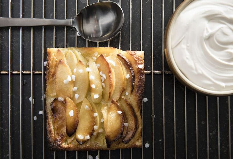 هتل La Ferme Saint Simeon Spa  Relais & Chateaux