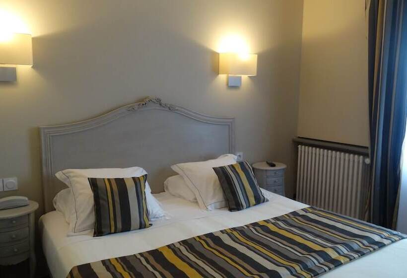 فندق Le Lion D'or Et Restaurant La Table Du Lion