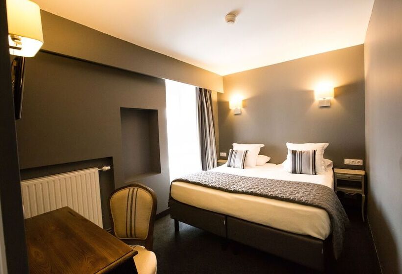 فندق Le Lion D'or Et Restaurant La Table Du Lion