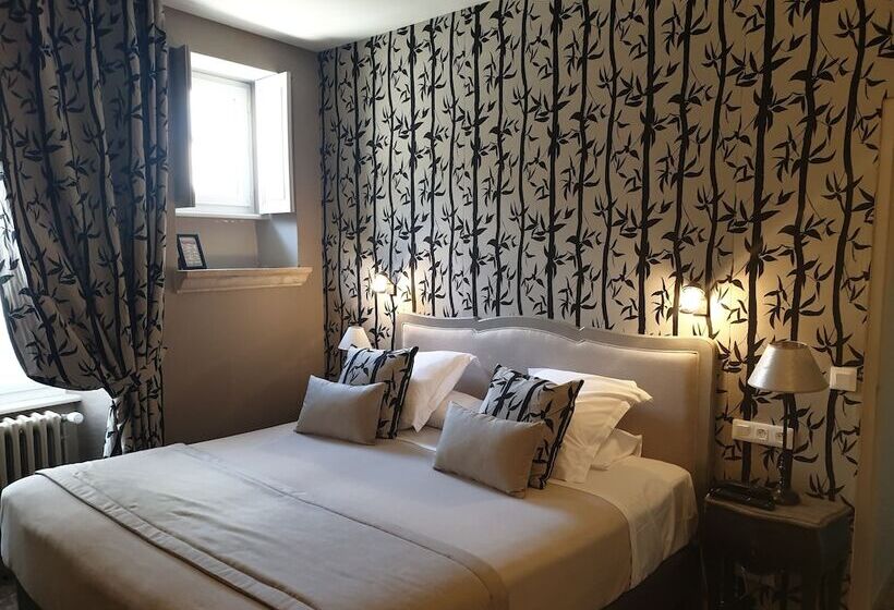 فندق Le Lion D'or Et Restaurant La Table Du Lion