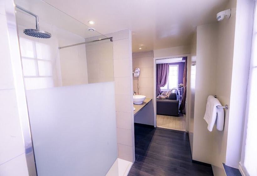 فندق Le Lion D'or Et Restaurant La Table Du Lion