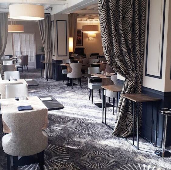 فندق Le Lion D'or Et Restaurant La Table Du Lion