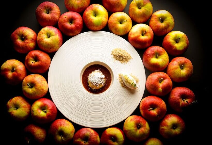 فندق Le Lion D'or Et Restaurant La Table Du Lion