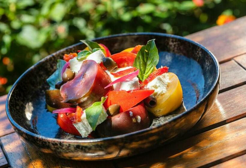 Отель Le Maquis