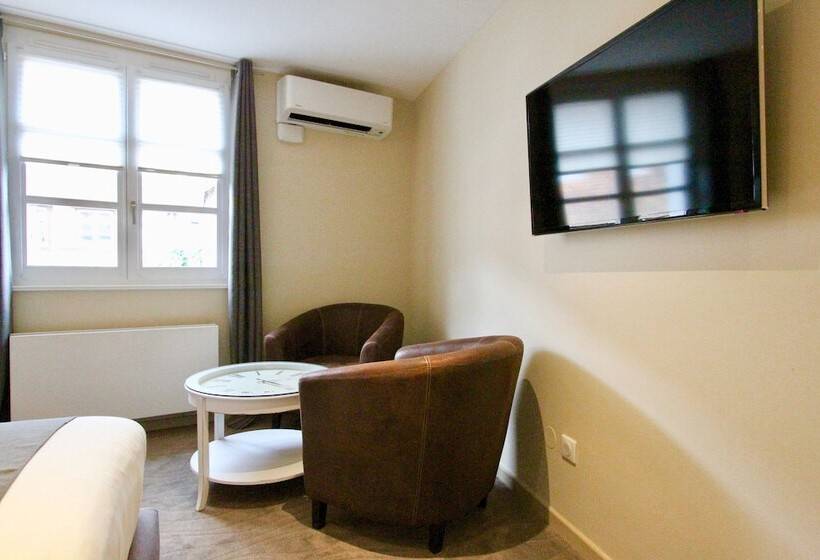 ホテル Restaurant Le Maréchal   Teritoria