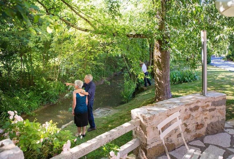 Отель Logis Le Relais De Farrou   Hôtel   Restaurant   Spa