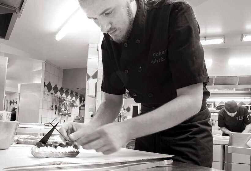 Отель Logis Le Relais De Farrou   Hôtel   Restaurant   Spa