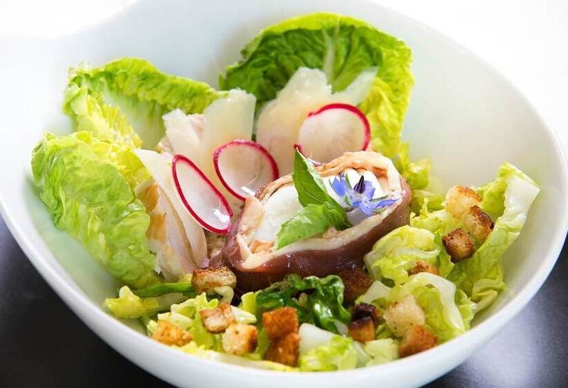 Отель Logis Le Relais De Farrou   Hôtel   Restaurant   Spa