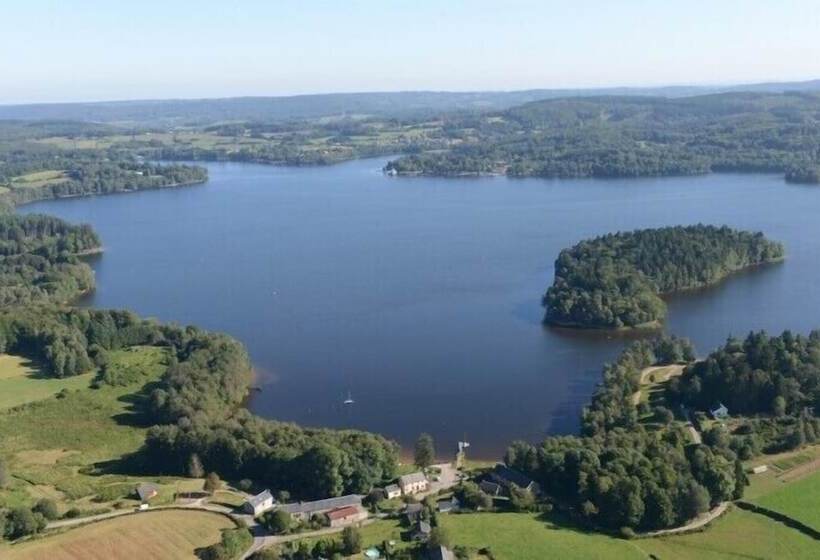 Отель Le Relais Des Lacs Bourgogne Morvan