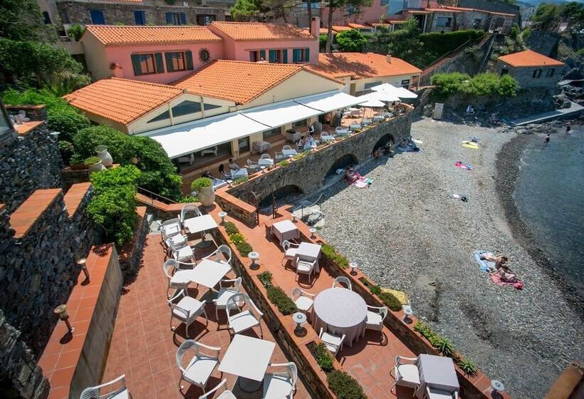 בית מלון כפרי Le Relais Des Trois Mas