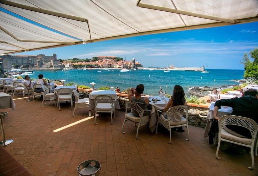 בית מלון כפרי Le Relais Des Trois Mas