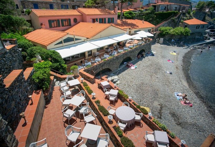 בית מלון כפרי Le Relais Des Trois Mas