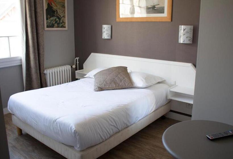 Отель Le Reynita