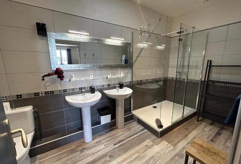 Отель Le Richelieu Bacchus