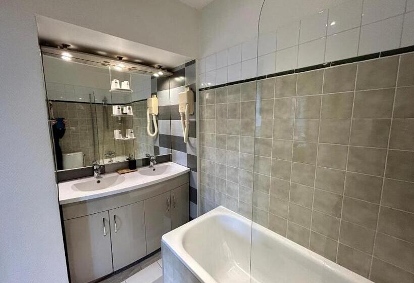 Отель Le Richelieu Bacchus